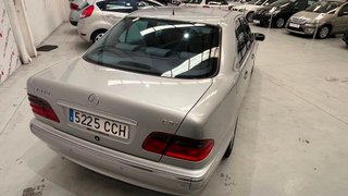 MERCEDES E 320 CDI AVANTGARDE (IMPECABLE).