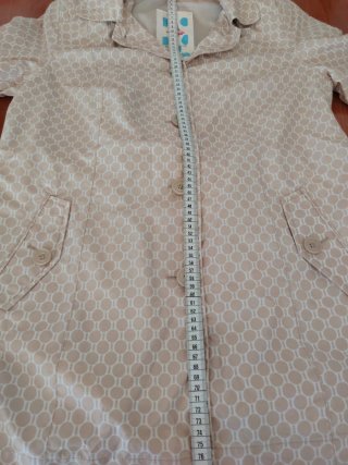Chubasquero estampado talla L