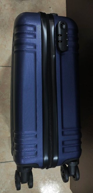 Nueva maleta de cabina