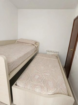 Cama infantil con cajones