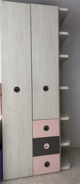 Cama infantil con cajones