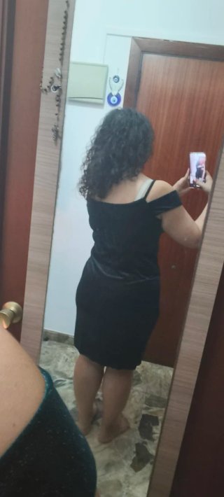 Vestido de fiesta verde y purpurina plateada