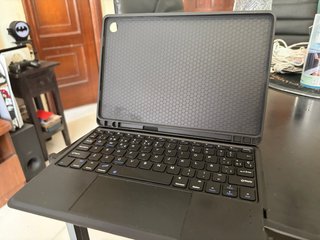 Funda con teclado Bluetooth