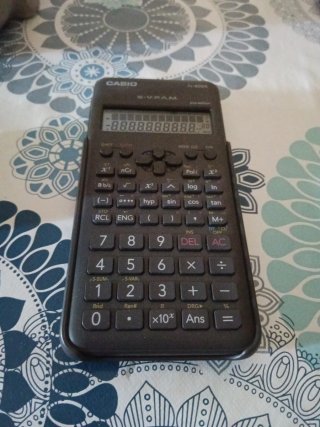 Calculadora Científica Casio fx-82MS