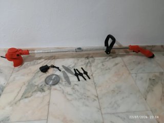 Desbrozadora inalámbrica a batería