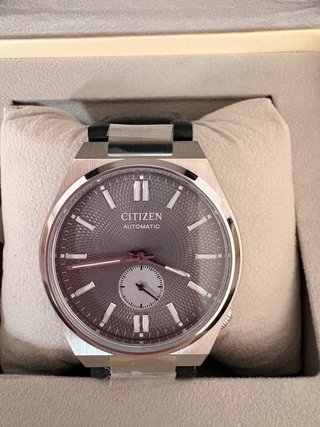 Reloj Citizen Automático Gris y Plateado