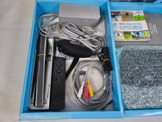 Nintendo Wii Negra + Juegos y accesorios.