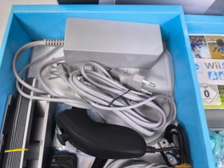 Nintendo Wii Negra + Juegos y accesorios.