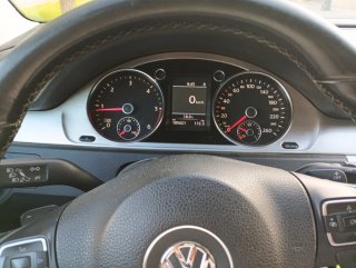 Volkswagen Passat 2011
