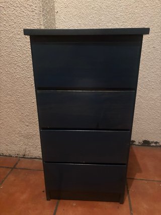 Cajonera azul de madera