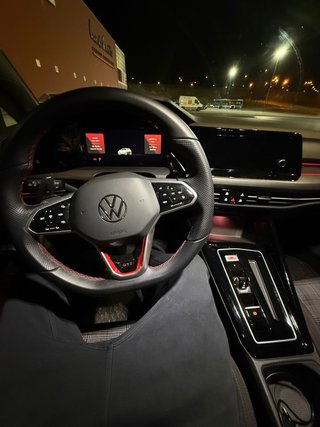 Volkswagen Golf GTI 2024