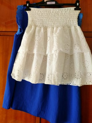 Conjunto Top Azul y Falda Blanca