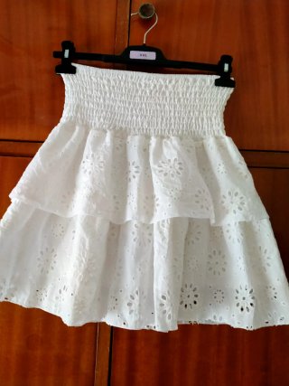 Conjunto Top Azul y Falda Blanca