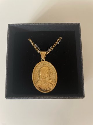 Cadena Virgen María Ovalada Dorada