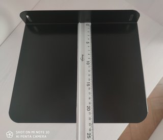Soporte metálico para altavoz negro