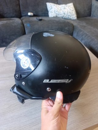 Casco de moto LS2. Talla M 580.