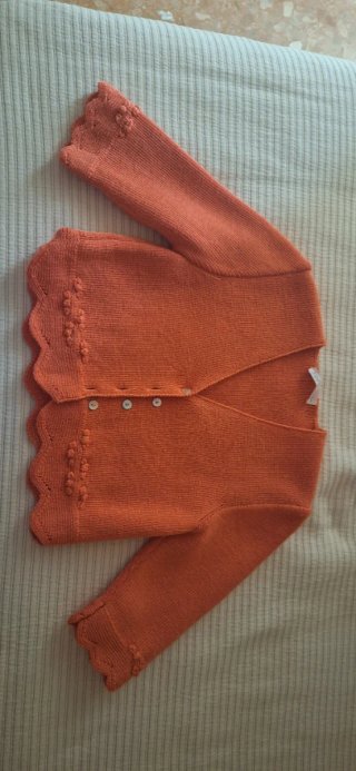 Chaquetita color coral talla 9