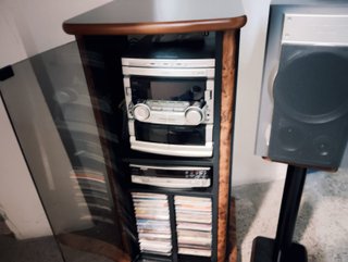 Equipo de música y mueble CD