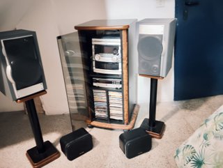 Equipo de música y mueble CD