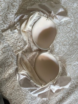 Top Intimissimi bege com renda