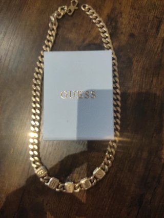 Cadena Guess Hombre con Caja Original