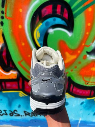 Nike P-6000 Grises y Plateadas Talla 42