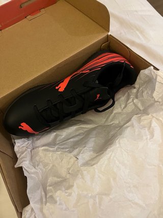 Zapatillas multitaco Puma negras y rojas Talla 34