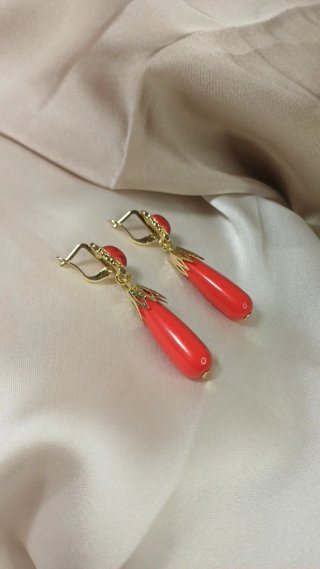 Pendientes Vintage Oro 18k y Corales Rojos