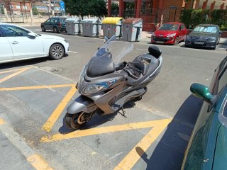 Suzuki Burgman 400 ABS Maxi Scooter
