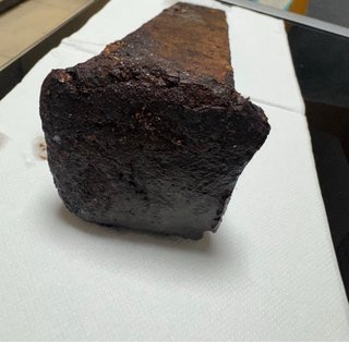 Cuña de hierro para partir madera