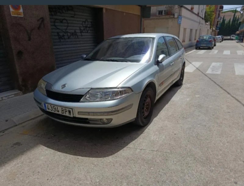 Renault Laguna 2002 - foto 1