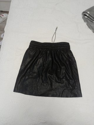 Falda negra Kiabi Talla 34