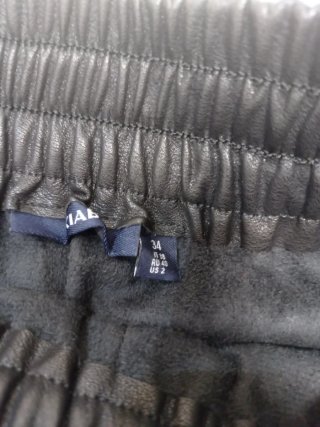 Falda negra Kiabi Talla 34