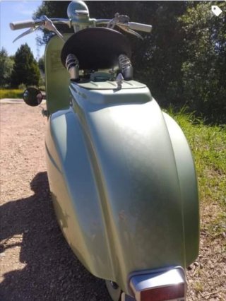 Vespa 125 Custom
