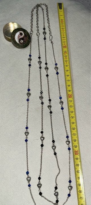 Collar largo vintage con cuentas y corazones