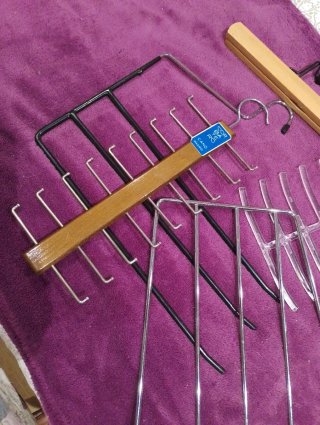 Lote Perchas Variadas Metal Madera Plástico