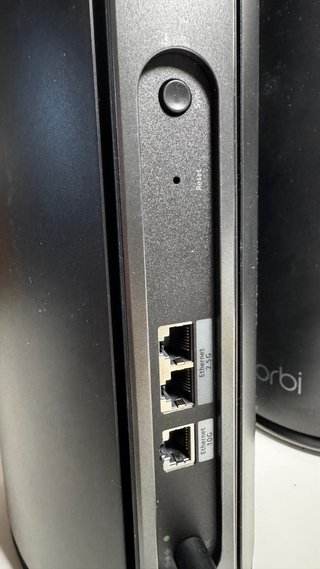 Router internet Mesh WiFi 7 Orbi 970