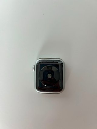 Apple Watch SE 40mm Plata + Cable
