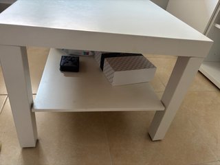 Mesa de centro blanca
