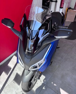 Honda Forza 125 Maxi Scooter Azul/Negro