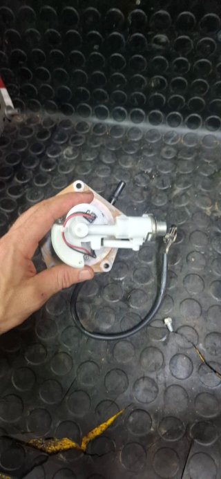 Bomba Gasolina Kawasaki KXF 450 24