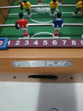 Futbolín de madera