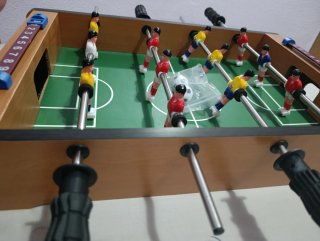 Futbolín de madera