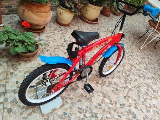 Bicicleta Paw Patrol Roja