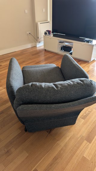 Sillón cómodo gris