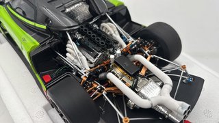 LCD18012 LCD Models Pagani Huayra R 1/18