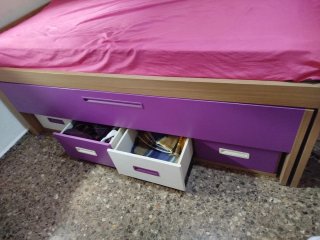 Cama juvenil con cajones morados