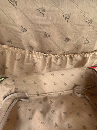 Maleta vintage con estampado floral