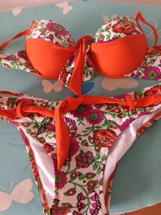 Bikini estampado floral naranja