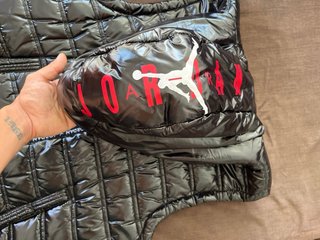 Chaqueta Jordan Negra Brillante